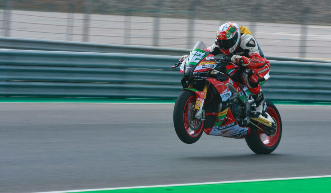 A ronda 2 de 2022 dos Troféus de Naked Bikes veio animar e bem a primeira ronda em Portimão do CNV Moto, com novidades, feitos e novos recordes!