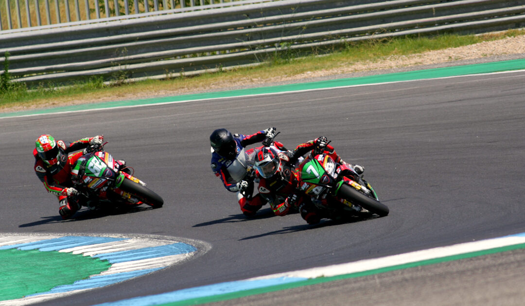 Reencontros e muitas “histórias” na canícula do Estoril! Ronda 4 dos Troféus de Naked Bikes 2022